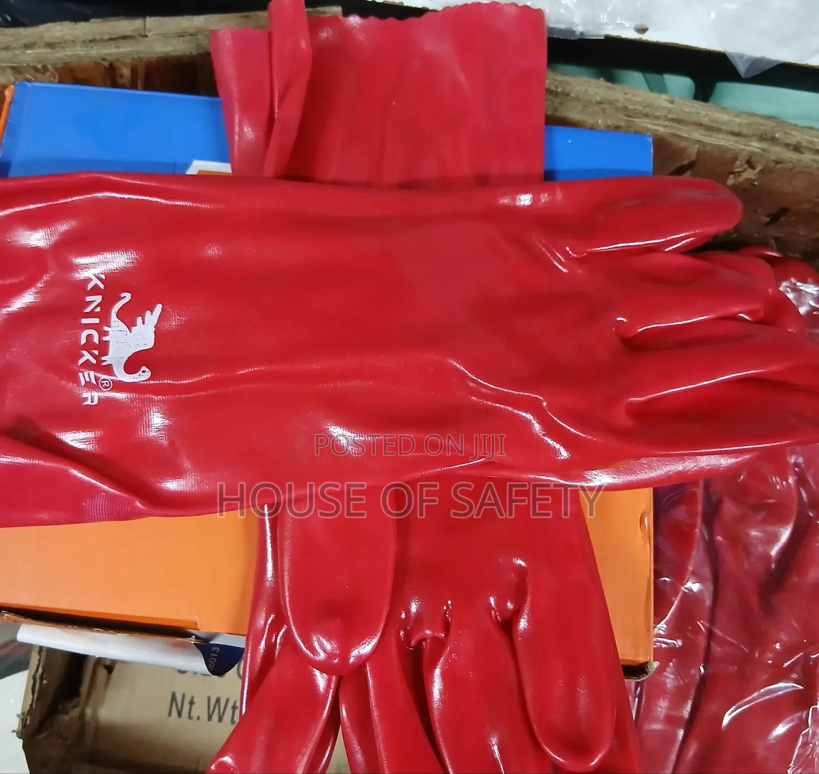Smooth Upper Serve Pvc