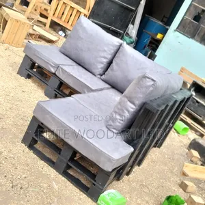 L Seat Pallet Sofa
