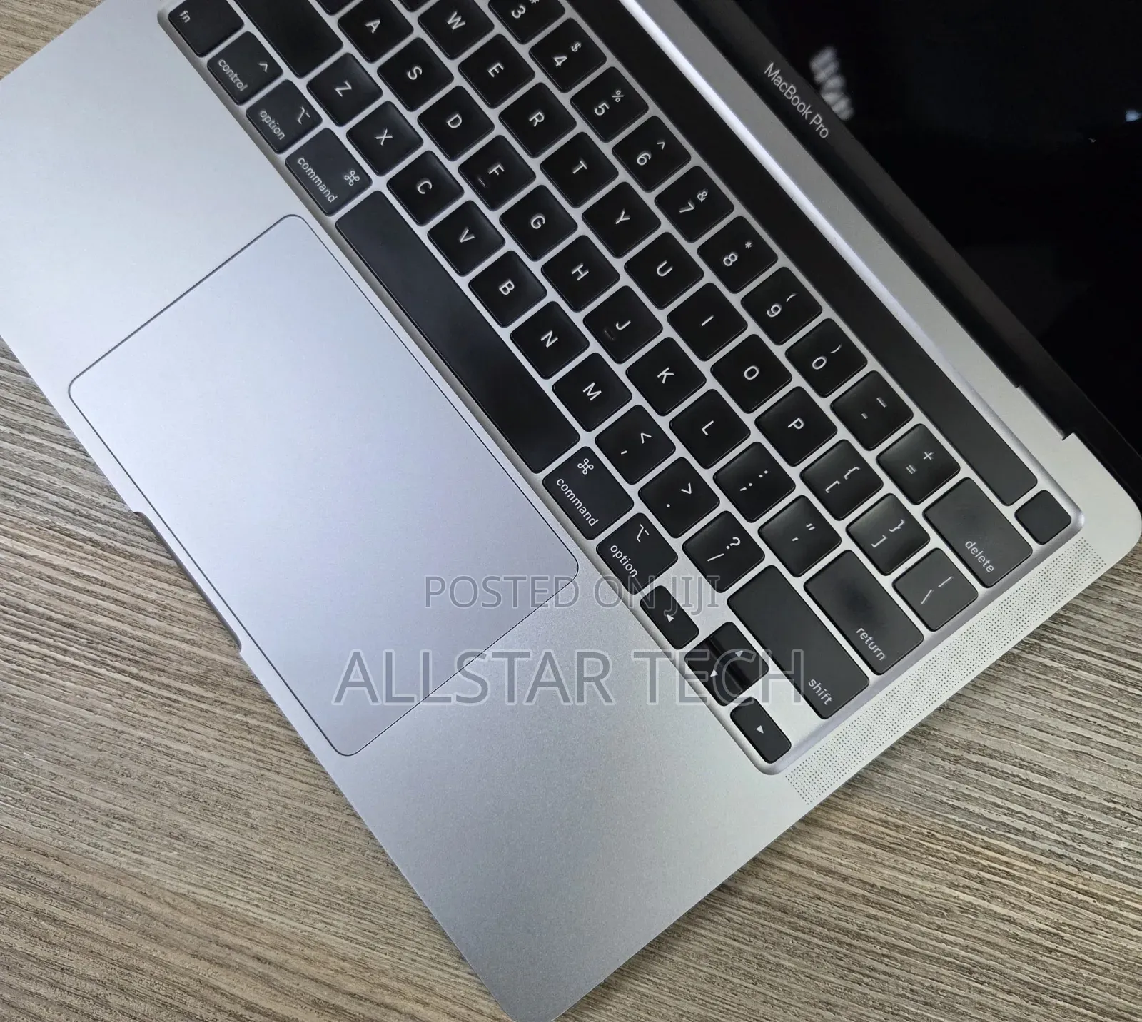 Laptop Apple MacBook Pro 2020 8GB Intel Core I5 SSD 512GB