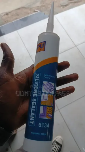Pu Construction Silicon Sealant (White Clear)