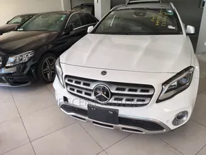 Mercedes-Benz GLA-Class 2019 White