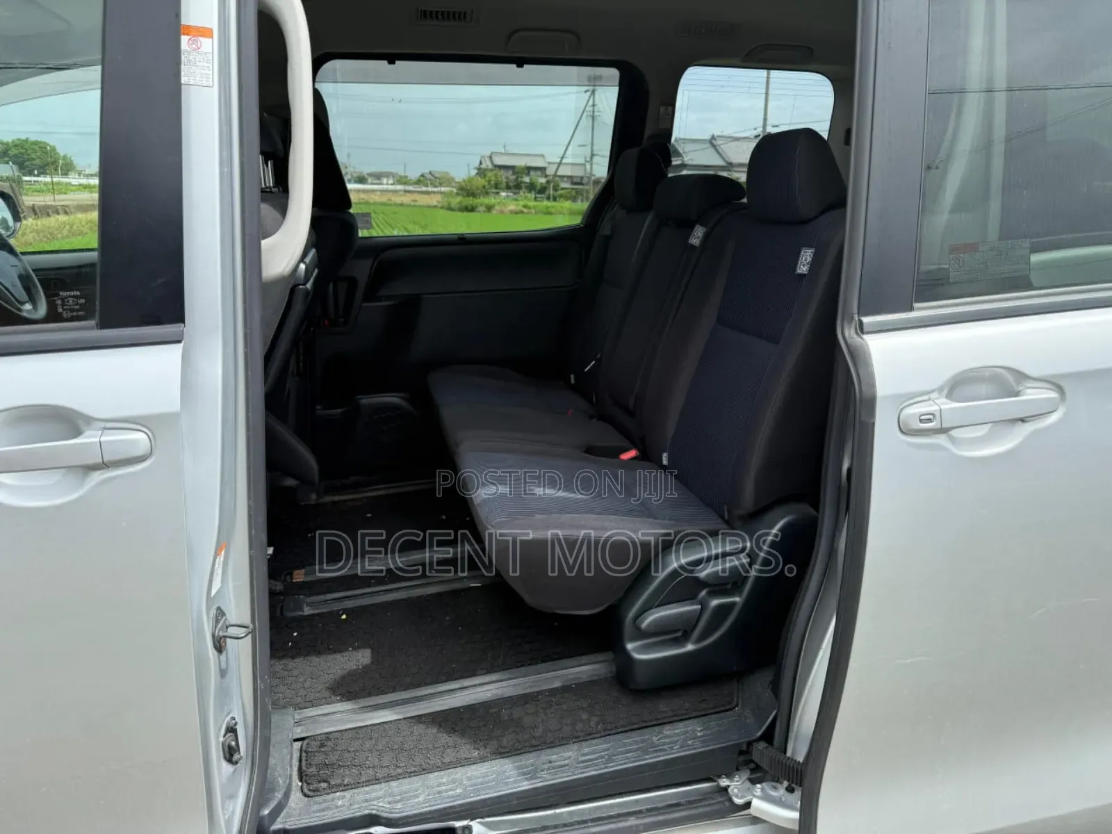 Toyota Voxy 2019 Silver
