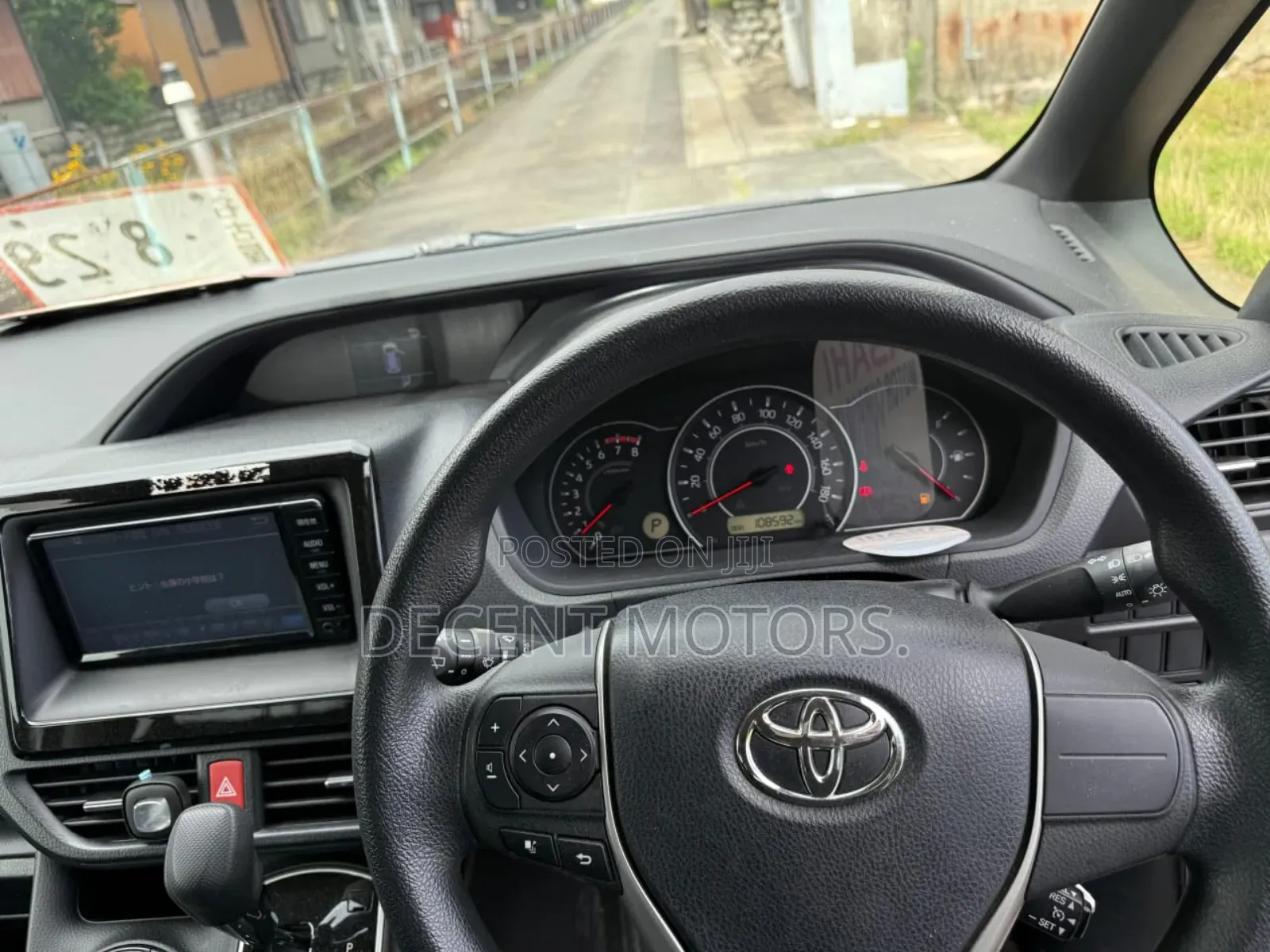 Toyota Voxy 2019 Silver