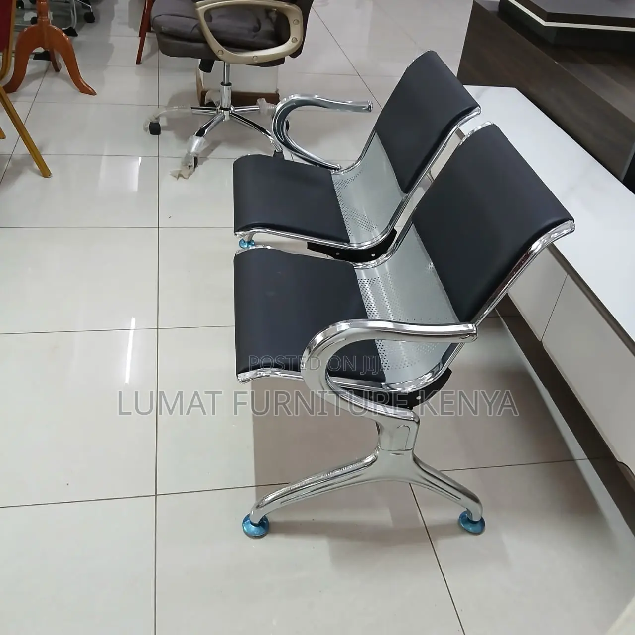 Twin Comfort Waiting Bench