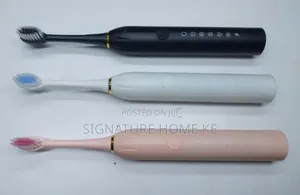 Adult Automatic Toothbrush With 4 Replacement Heads