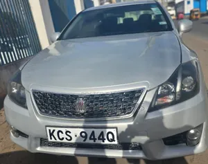 Toyota Crown 2014 Silver