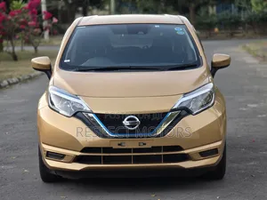 Nissan Note 2018 Gold