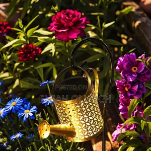Solar Watering Can Light With Shepherd Hook