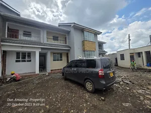 4bdrm Townhouse/Terrace in South C Plus Dsq for sale