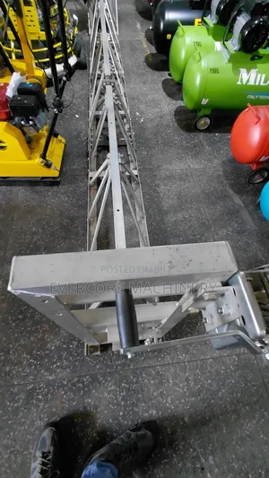 Concrete Screed Machine 5.5hp Honda Engineer 6.5 Metre 200kg.