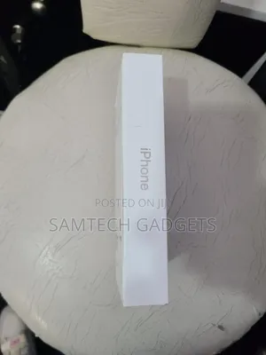 New Apple iPhone 15 Pro Max 512 GB Silver