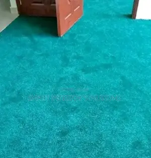Green Wall to Wall Carpet