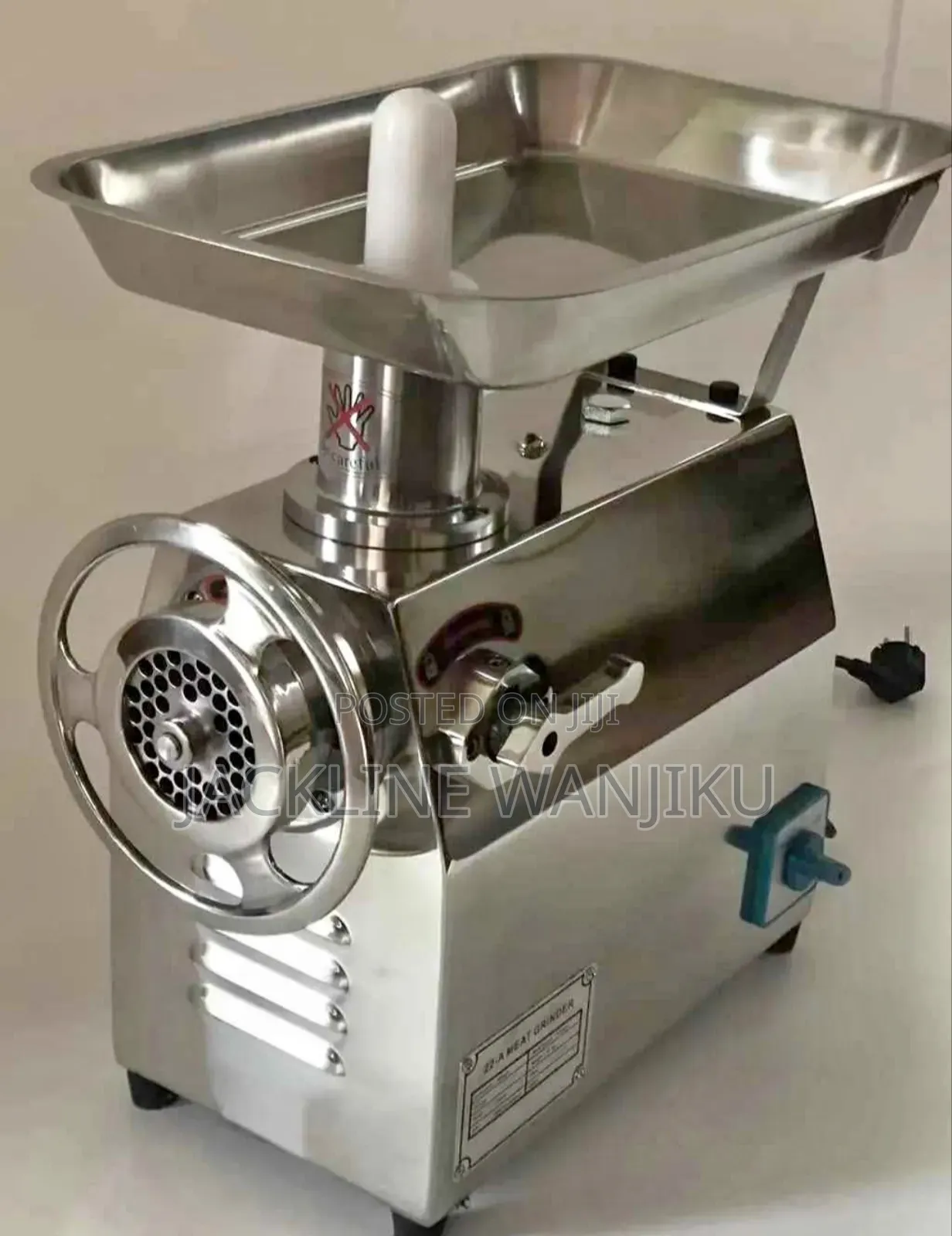 Meat Mincer With Reverse M22