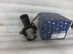 Engine Thermostat 059 121 111n for Vw Touareg Audi A4 A6 A8 Q7 2.7 3.0