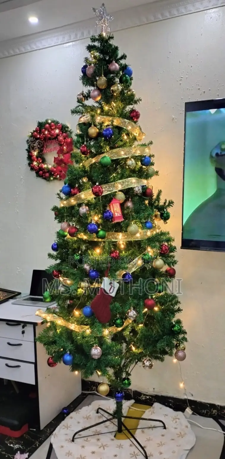 Green Bulky Christmas Trees Available* ( Without Decorations )