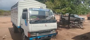 Mitsubishi Canter 1989 White