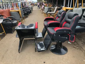 Adjustable Barber Chairs With Saloon Equipment