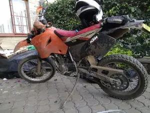 KTM 2002 Orange