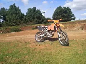 KTM 2002 Orange