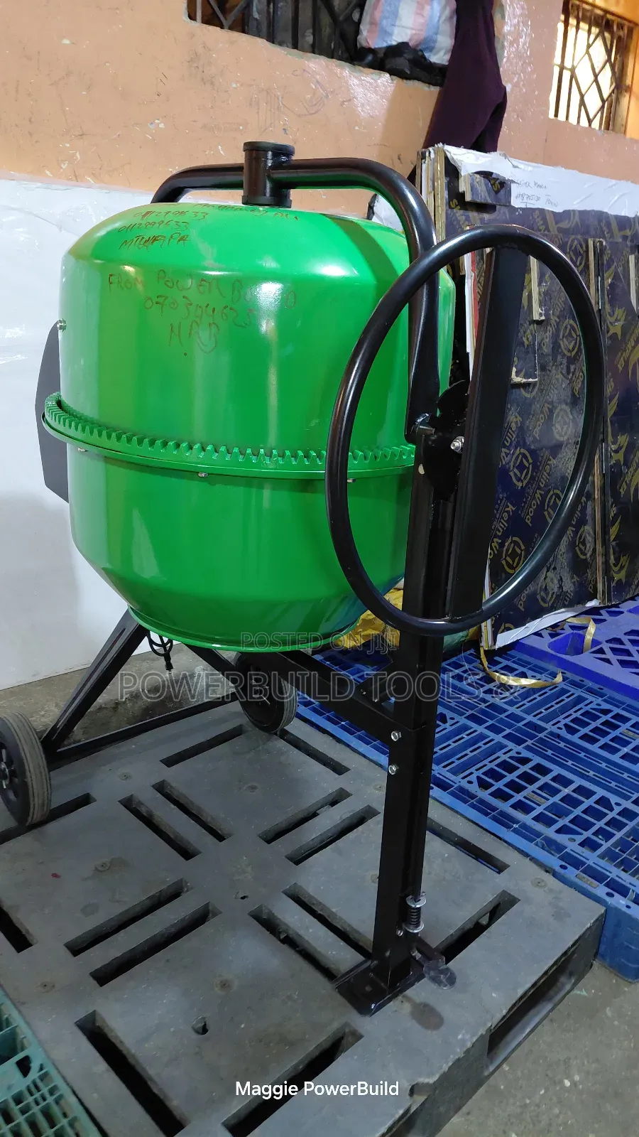 Robust Cement Mixer Electric Powered, Tilting