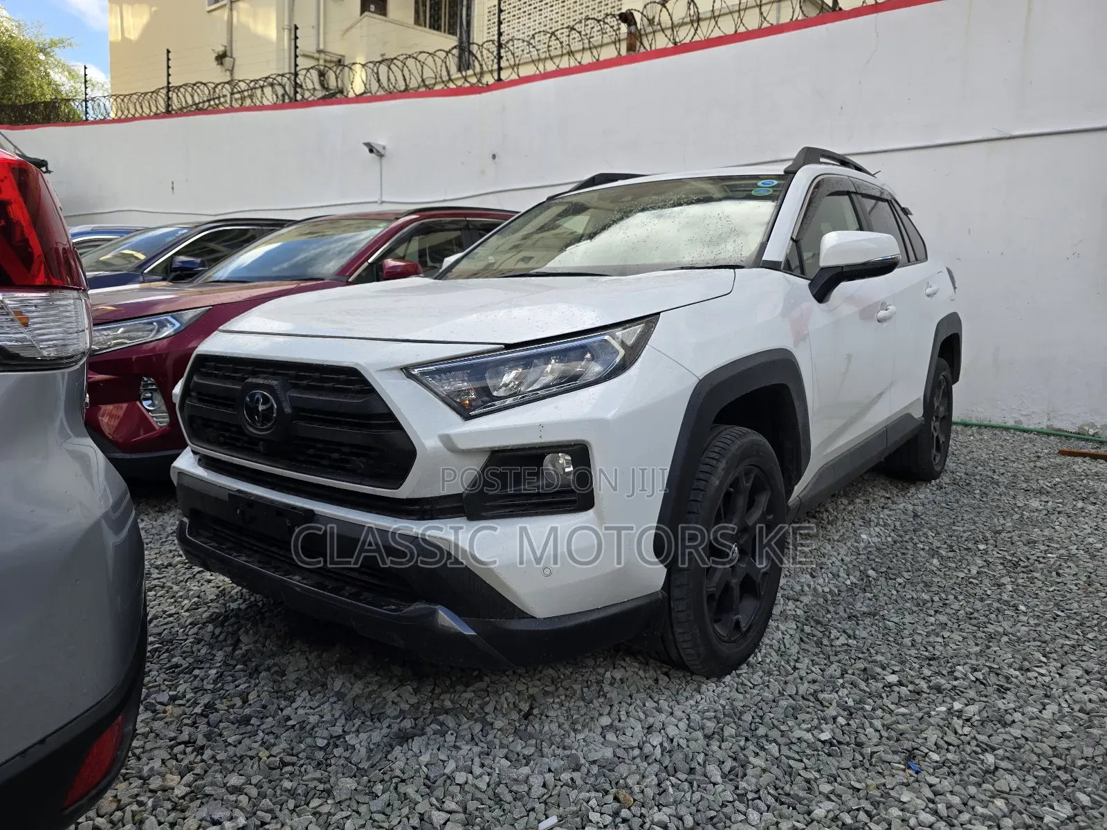 Toyota RAV4 Adventure 2019 White
