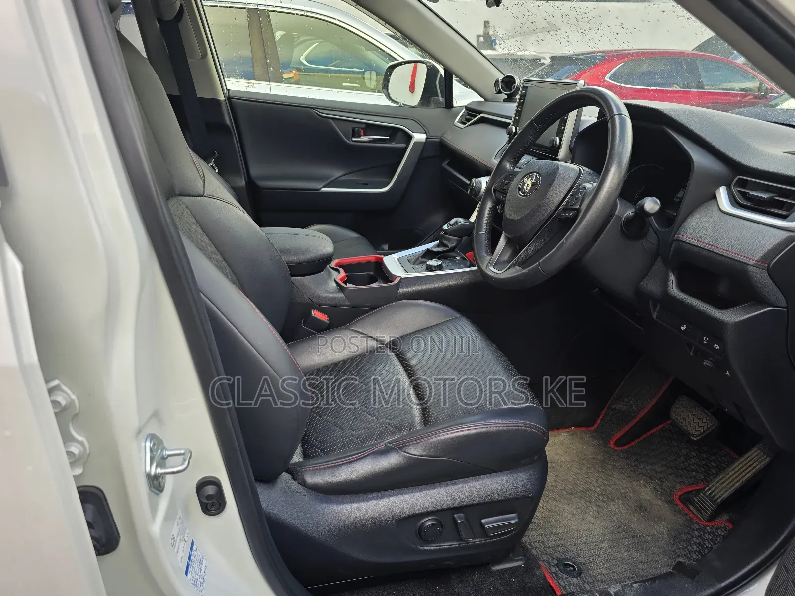 Toyota RAV4 Adventure 2019 White
