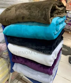Warm and Cozy Soft Blankets/Fleece