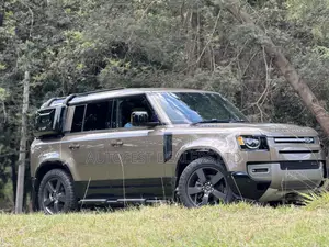 Land Rover Defender X-Dynamic HSE 2021 Green