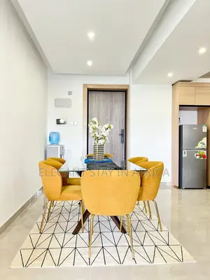 Amazing 2bdrm Apartment Located in Riverside at Per Day