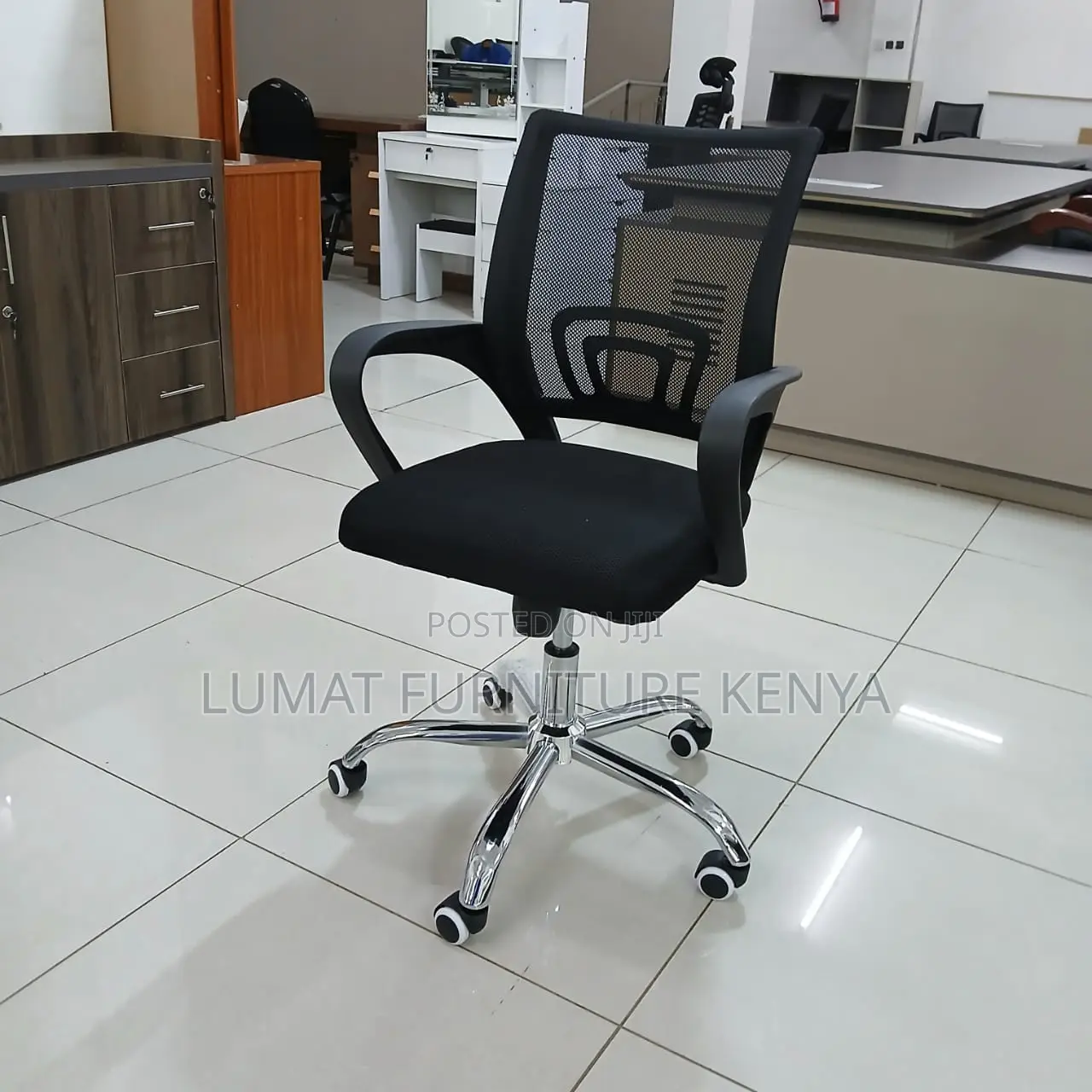 Clerical Rolling Desk Chair