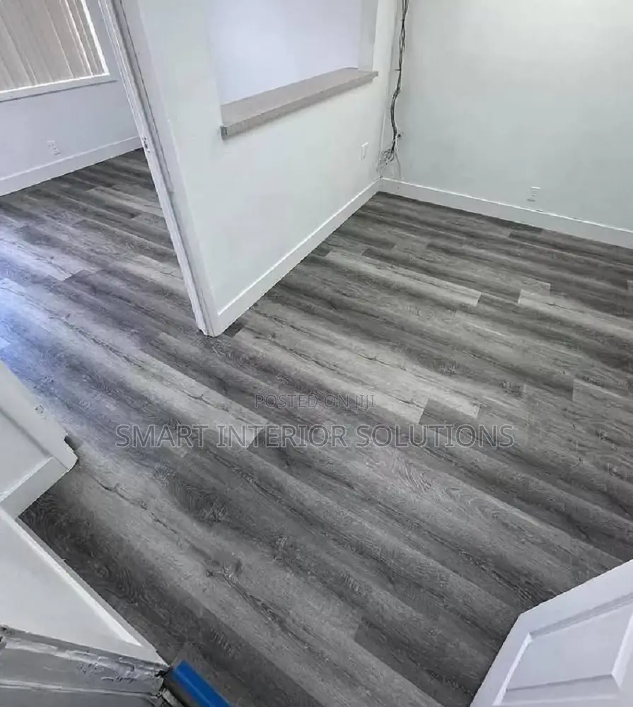 Wooden Look Vinyl Flooring