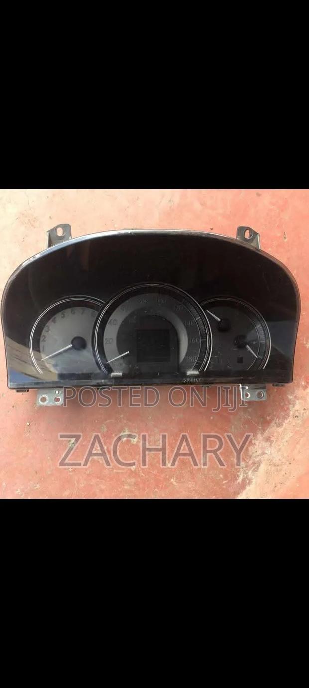 Toyota Crown Dashboard Clock