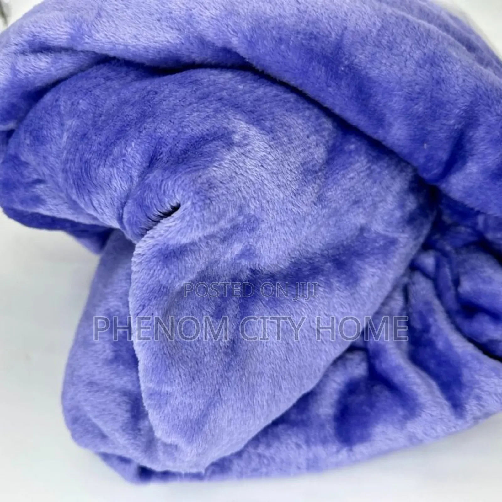 Warm and Cozy Soft Blankets/Fleece