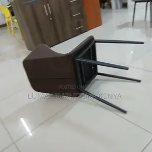 4-Legged Padded Dining Chair