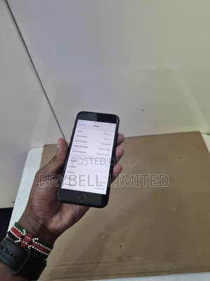 Apple iPhone SE 64 GB Black