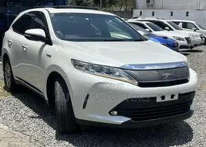 Toyota Harrier 2.5 Hybrid 4WD 2019 White