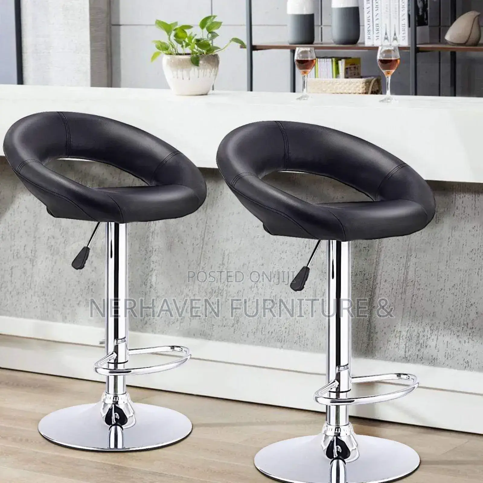 Modern Adjustable Barstool – Stylish & Comfortable Design