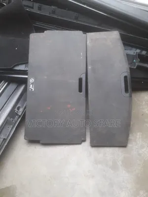 Xtrail Nt32 Boot Cover Spare Wheel
