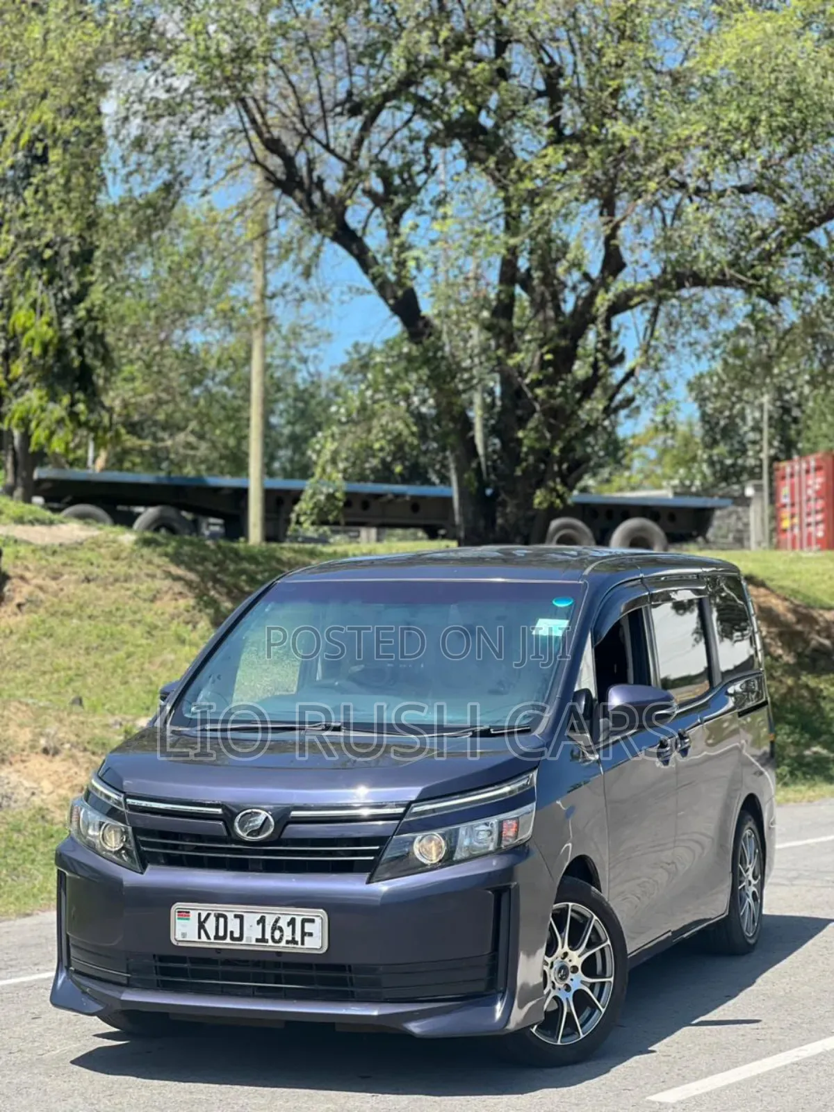 Toyota Voxy 2015 Black