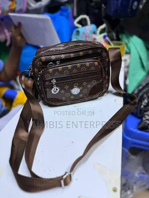 Leather Stylish Quality Sling Shoulders Bag