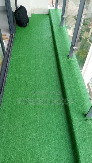 10mm Wide Balcony With Green Looks Artificial Grass Carpet
