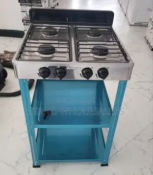 Standing Cooker With Shelves