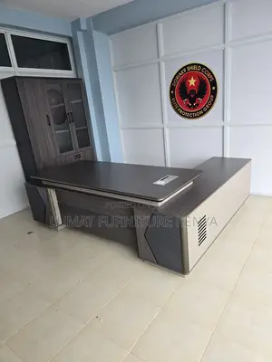 2.4m Directors Office Work Area