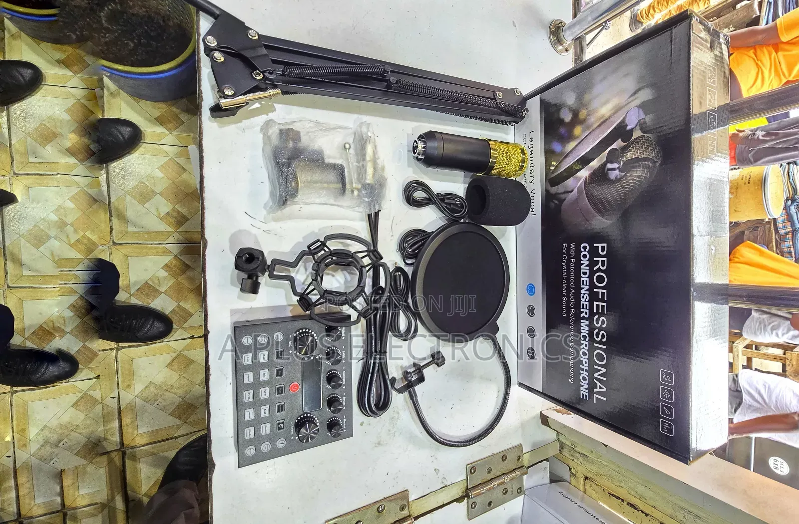 V8 Professional Condenser Microphone