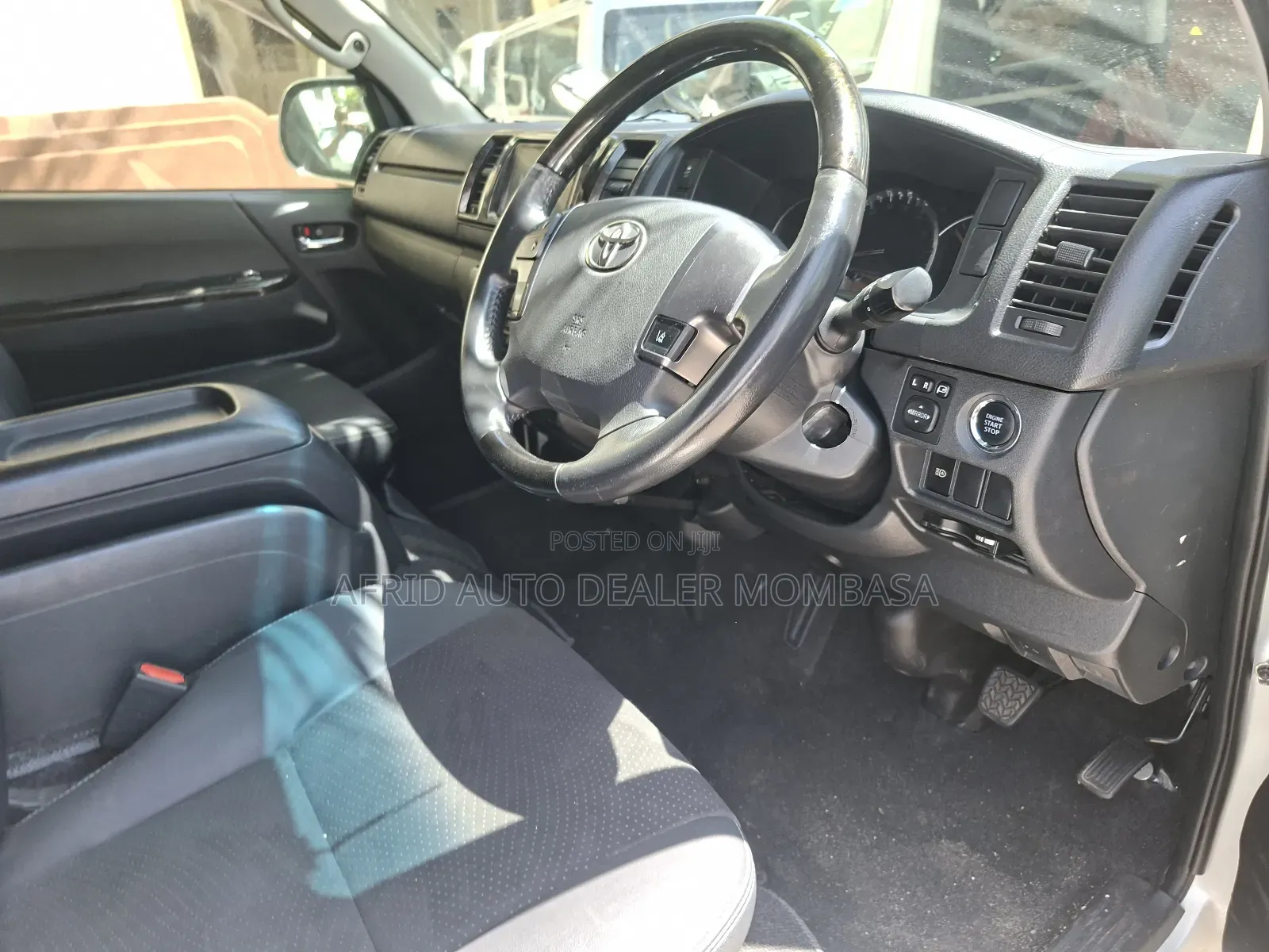 Toyota HiAce 2018 Black