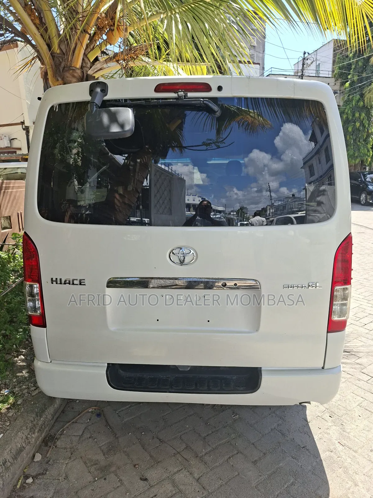 Toyota HiAce 2018 Black
