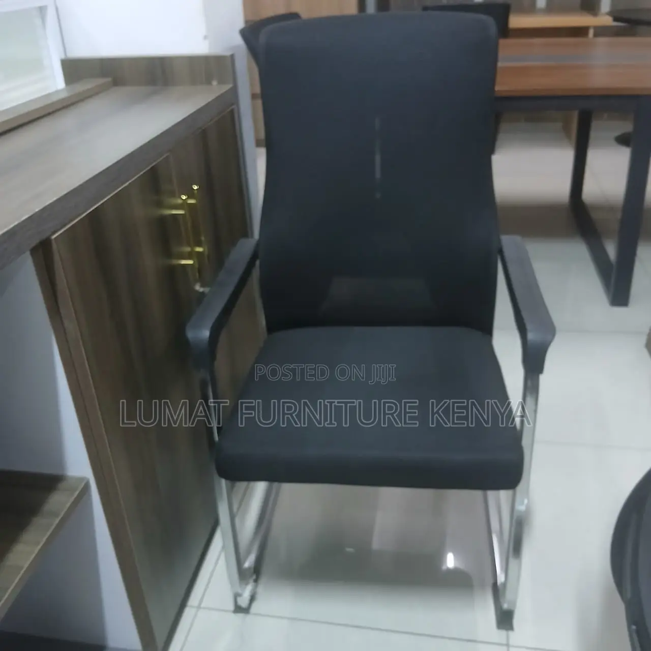 Client Welcoming Office Seat