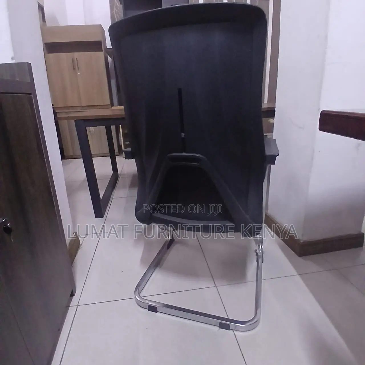 Client Welcoming Office Seat