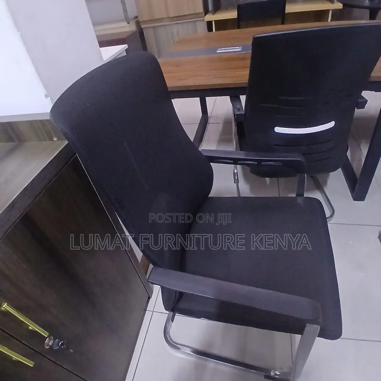 Client Welcoming Office Seat