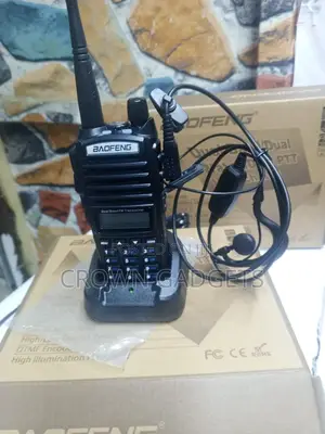 Baofeng Uv-82 Dual-Band Walkie-Talkie